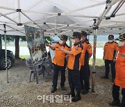 [포토]현장점검하는 이흥교 소방청장