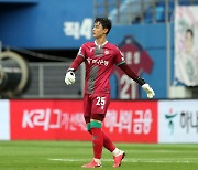 [b11 현장] 대전하나 GK 이준서, "제가 대전의 슈퍼맨? 팬들 응원 정말 감사해요"