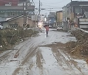 "순식간에 물바다..냉장고가 둥둥" 부여 시간당 110mm 폭우