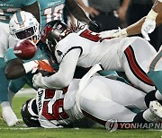 Dolphins Buccaneers Football