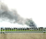 김제 돼지 축사에서 화재.. 70여 분만에 큰 불 잡혀