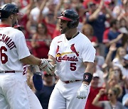 은퇴 예고한 42세 푸홀스 1경기 멀티 홈런 폭발..MLB 통산 689홈런