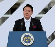尹 "北비핵화땐 식량·의료·금융 등 지원"..'담대한 구상' 제안
