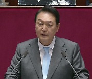 [여론조사] 윤 대통령 국정 평가 "못 한다" 67%·"잘 한다" 28%