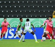 황인선호, U-20 여자 월드컵축구 2차전서 나이지리아에 0-1로 석패