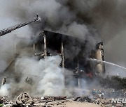 예레반 폭죽저장고 폭발 화재로 6명 사망 18명 실종 61명 부상