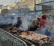아르헨티나 고기 굽기 최강자는..'아사도' 경연대회