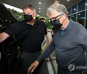 한국 도착한 빌 게이츠