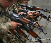 Britain Ukraine Troops