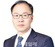 [금융시장 돋보기]진퇴양난 국민연금, 운용의 묘 필요하다