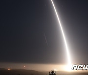 美, ICBM 미니트맨 발사 시험 수행.."핵전력 준비태세 및 억지력 보여줘"