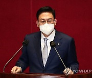 정우택 "권성동 비상상황 원인제공자..정치인 다운 결단 내리길"