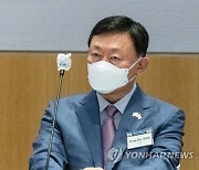 신동빈 롯데 회장, 100억 넘는 보수 받으며 상반기 총수 1위