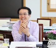 박우량 신안군수, 35개 지자체 참여 지방정부협의회장에 선출