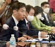 '외환 이상거래' 8.5조원 폭증.. 이복현 "은행 추가 검사 불가피"