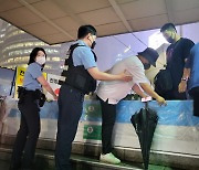 서울 폭우 속에서도 정상가동한 지하철, 이용객도 12.4% 늘었다