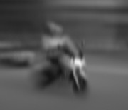 무등록 오토바이로 신호 위반..적발되자 경찰관 들이받은 20대 집유