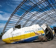 러시아에 폭파된 세계 최대 우크라이나 화물기..15일까지 언론 공개