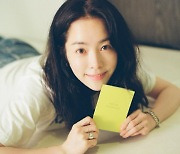 한지민, 김혜수 심쿵 "지민씨 눈♥"..청순 눈망울 '천상계 미모' [스타IN★]