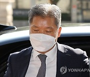 변협 "'골프 접대 의혹' 이영진 재판관 엄정 수사 촉구"