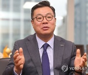 정일문 한국투자증권 사장 상반기 보수 51억원..금융권 최고