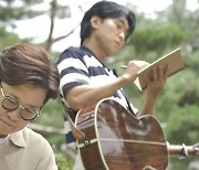 [TV 엿보기] '바람의 남자들' 김성주·박창근, 서로를 향한 시 쓴다..극과 극 창작기
