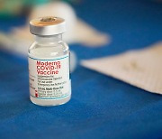 영국이 승인한 오미크론 백신, 한국은 언제?