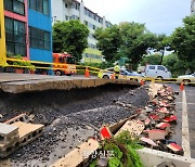 제주 한라산에 300mm 넘는 비..도로·주택 침수 잇따라