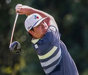 Four Korean golfers advance to BMW Championship