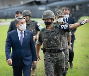 이종섭 국방부 장관, 육군 25사단 현장지도