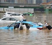 64일 최장 폭염과 16명 사망 폭우..중국 할퀴는 이상기후(종합)