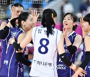 도로공사 3연승! 김연경의 흥국생명과 준결승 격돌..GS칼텍스-현대건설 작년 결승 리매치