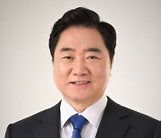 '사퇴압박' 받아온 이석현 민주평통 수석부의장, 사의 표명