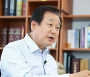 돌아온 '무성대장' 김무성, 민주평통 수석부의장 내정