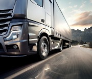 한국타이어, 트럭용 타이어 '스마트플렉스' 운행거리 보증 운영
