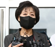장관직 사퇴한 박순애, 이튿날 서울대 복귀..2학기 강단 오른다