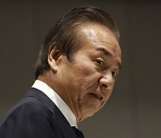 도쿄올림픽 조직위 임원, 뇌물 수수 혐의로 체포