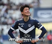 '황의조, 좋은 선수지만 EPL 검증 필요'..올림피아코스 임대는 거부