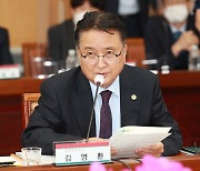 김영환 충북지사, '레이크파크' 해법 구상.."특별법 제정해야"