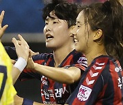 '지소연 멀티골' 여자축구 수원FC 위민, WK리그서 2달 만에 승리