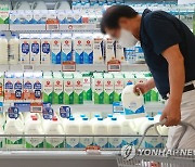 서울우유의 원유가 '기습인상'에 난감한 정부..'지원 배제' 시사