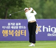 'KLPGA 투어 9년 개근' 서연정, 하이원서 2타 줄이고 공동 선두 도약