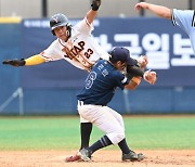 [봉황대기] 대 이변.. 서울동산고, 휘문고 잡고 창단 3년 만에 첫승