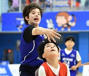 [JB포토] 2022 KBL 유소년 클럽 농구대회 '수비는 자신있어'