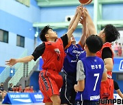 [JB포토] 2022 KBL 유소년 클럽 농구대회 '리바운드 경쟁'