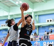 [JB포토] 2022 KBL 유소년 클럽 농구대회, 삼성 U18 강민성 '수비 한명쯤이야'