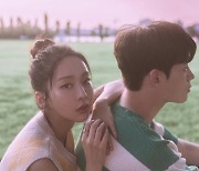 솔지, 21일 '프로젝트 이별 후' 두 번째 앨범 '거기서 거기' 발매..늦여름 이별 감성