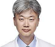 "비만 오면 쑤시는 무릎, 퇴행성 관절염 주의"