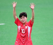 지소연 3년 연속 여자축구 월드베스트 11 후보 [오피셜]