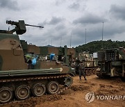 '포탄 자동 보급' K56 탄약운반장갑차
